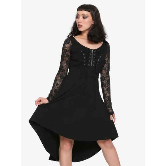 Tripp NYC Dresses & Skirts - Tripp NYC Daang Goodman Black Lace Long Sleeves Hi-Lo Corset Top Dress sz S